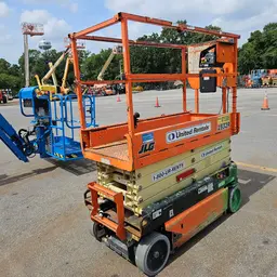 2018 JLG 1932R Scissor Lift