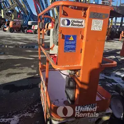2014 JLG 1230ES Self-Propelled One-Person Lift