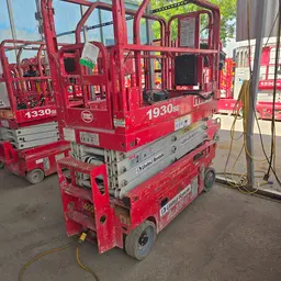 2017 MEC 1930SE Scissor Lift