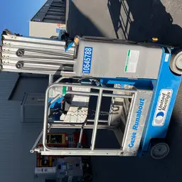 2017 Genie GR-20 Self-Propelled One-Person Lift