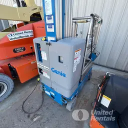 2017 Genie GR-20 Self-Propelled One-Person Lift