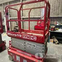 2019 MEC MICRO 19 Scissor Lift