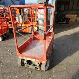 2017 Skyjack SJ16 Self-Propelled One-Person Lift