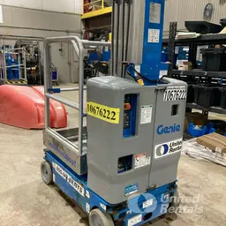 2017 Genie GR-20 Self-Propelled One-Person Lift