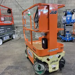 2019 JLG 1230ES Self-Propelled One-Person Lift