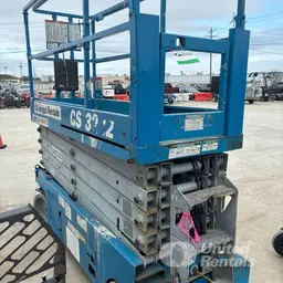 2016 Genie GS-3232 Scissor Lift