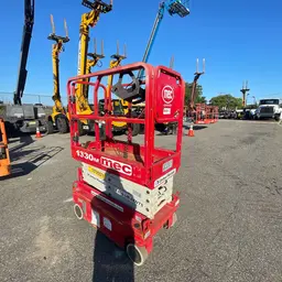 2018 MEC 1330SE Scissor Lift