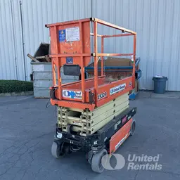 2018 JLG 1932R Scissor Lift
