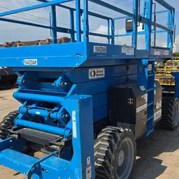2016 Genie GS-4390 RT Rough Terrain Scissor Lift