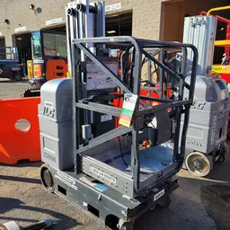 2017 JLG 20MVL Self-Propelled One-Person Lift
