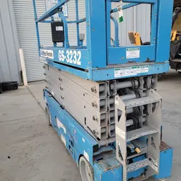 2017 Genie GS-3232 Scissor Lift