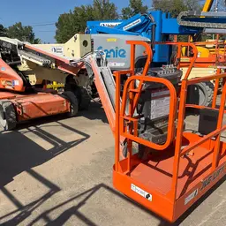 2015 JLG E450AJ Articulating Boom Lift