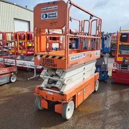 2018 Snorkel S3226E Scissor Lift