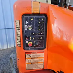 2013 JLG E400AJPN Articulating Boom Lift