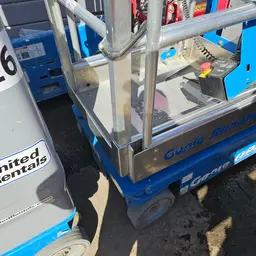 2017 Genie GR-20 Self-Propelled One-Person Lift