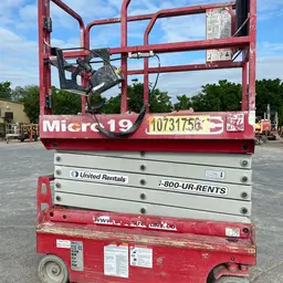 2018 MEC MICRO 19 Scissor Lift