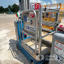 2017 Genie GR-20 Self-Propelled One-Person Lift