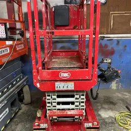 2018 MEC MICRO 19 Scissor Lift