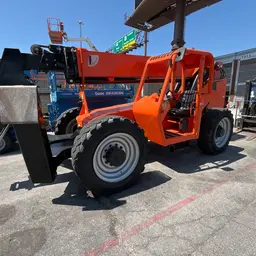 2017 SKYTRAK 10054 Forklift