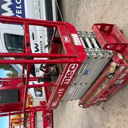 2018 MEC MICRO 19 Scissor Lift