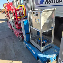 2017 Genie GR-20 Self-Propelled One-Person Lift