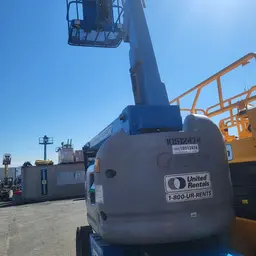 2016 Genie Z-40/23N Articulating Boom Lift