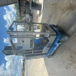 2016 Genie GR-20 Self-Propelled One-Person Lift