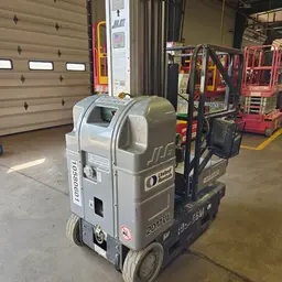 2017 JLG 20MVL Self-Propelled One-Person Lift
