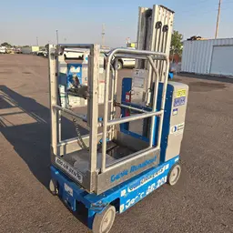 2019 Genie GR-20 Self-Propelled One-Person Lift