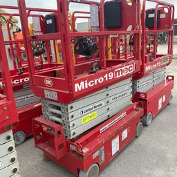 2018 MEC MICRO 19 Scissor Lift