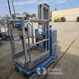 2019 Genie GR-20 Self-Propelled One-Person Lift