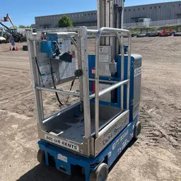 2017 Genie GR-20 Self-Propelled One-Person Lift