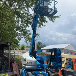 2014 Genie Z-40/23N RJ Articulating Boom Lift