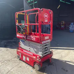 2018 MEC MICRO 19 Scissor Lift