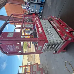 2019 MEC MICRO 19 Scissor Lift