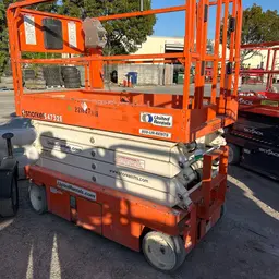 2019 Snorkel S4732E Scissor Lift