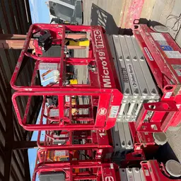 2018 MEC MICRO 19 Scissor Lift