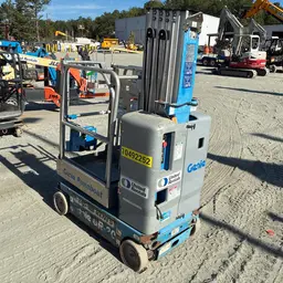 2016 Genie GR-20 Self-Propelled One-Person Lift