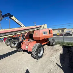 2013 JLG 800S Boom Lift