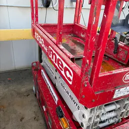 2017 MEC 1330SE Scissor Lift