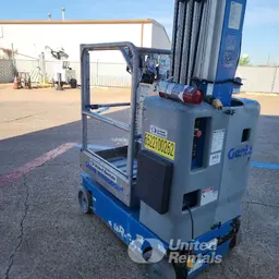 2017 Genie GR-20 Self-Propelled One-Person Lift