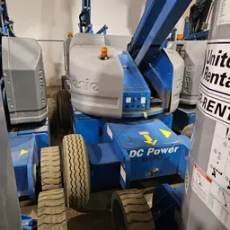 2013 Genie Z-45/25J DC Articulating Boom Lift