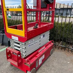 2018 MEC MICRO 19 Scissor Lift
