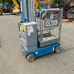 2017 Genie GR-20 Self-Propelled One-Person Lift