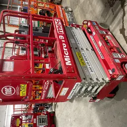 2018 MEC MICRO 19 Scissor Lift