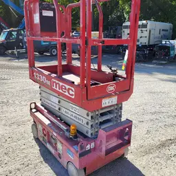 2019 MEC 1330SE Scissor Lift