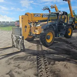 2017 JCB 507-42 Forklift