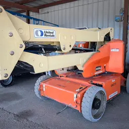 2016 JLG E450AJ Articulating Boom Lift