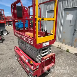 2019 MEC MICRO 19 Scissor Lift