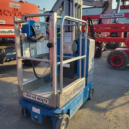 2017 Genie GR-20 Self-Propelled One-Person Lift
